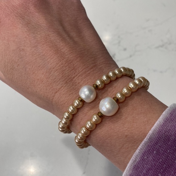 Apple 🍎 cider & whip Cream Bracelet - Fresh water pearl - Picture 6 of 6